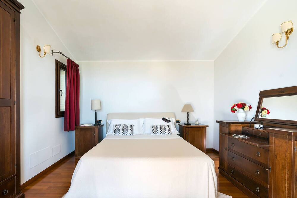 Photo of Bedroom in Paceco