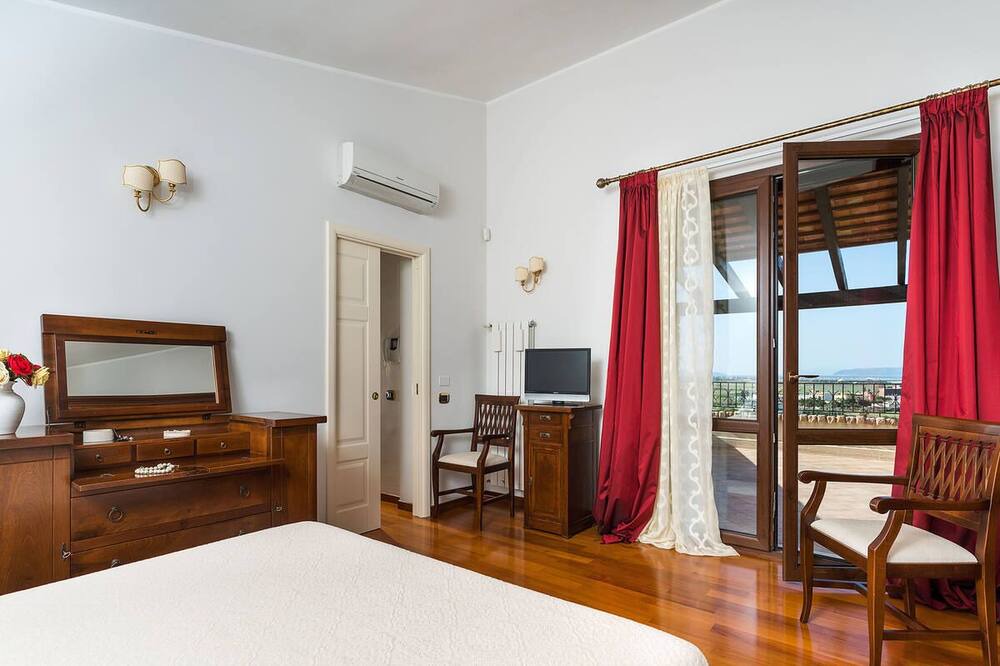 Photo of Bedroom in Paceco