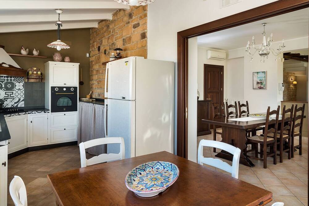Photo of Kitchen in Paceco