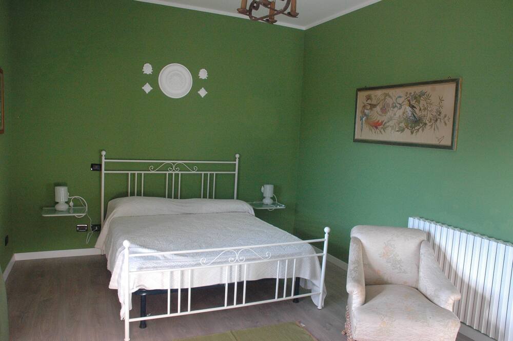 Photo of Bedroom in Scillato