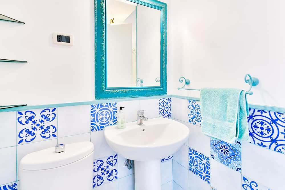 Photo of Bathroom in Mazzaro