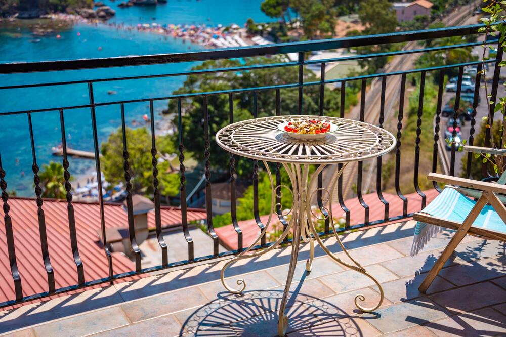 Photo of Patio Balcony in Mazzaro