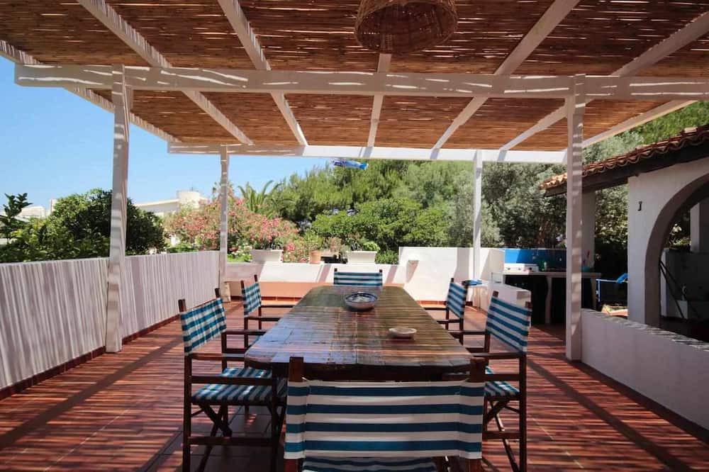 Photo of Patio Balcony in Caucana-finaiti-casuzze-finaiti Nord