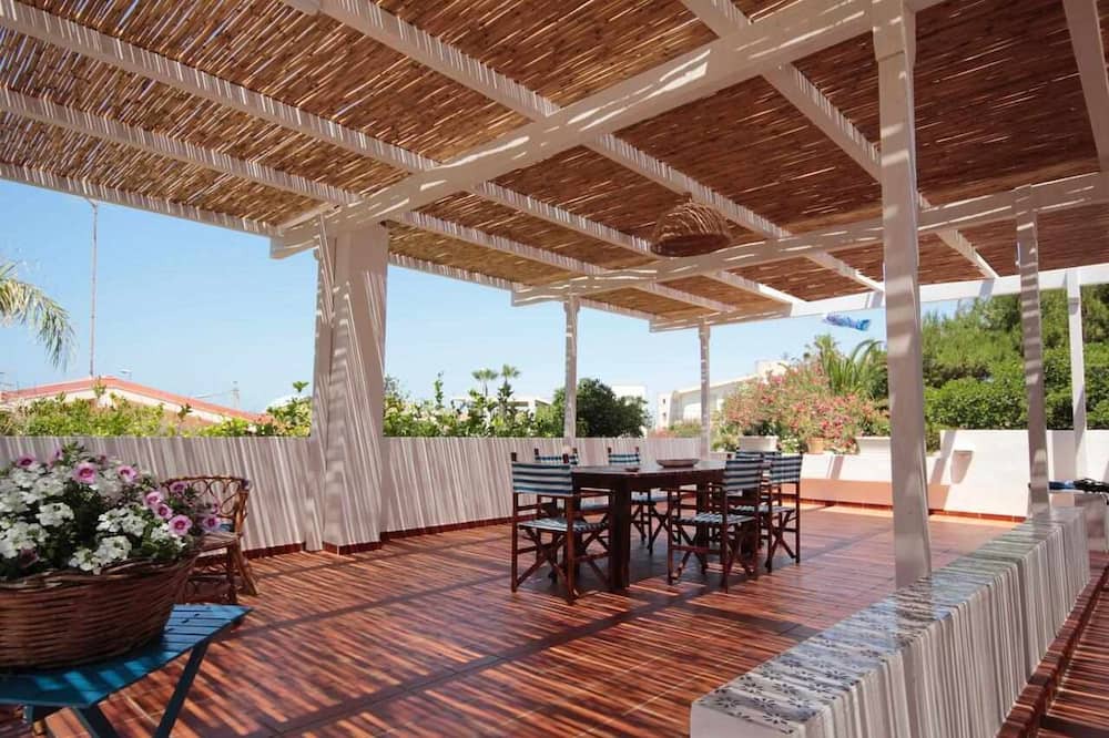 Photo of Patio Balcony in Caucana-finaiti-casuzze-finaiti Nord