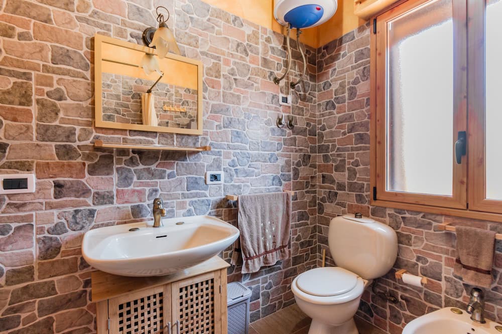 Photo of Bathroom in Noto
