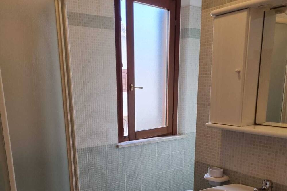 Photo of Bathroom in Castelluzzo