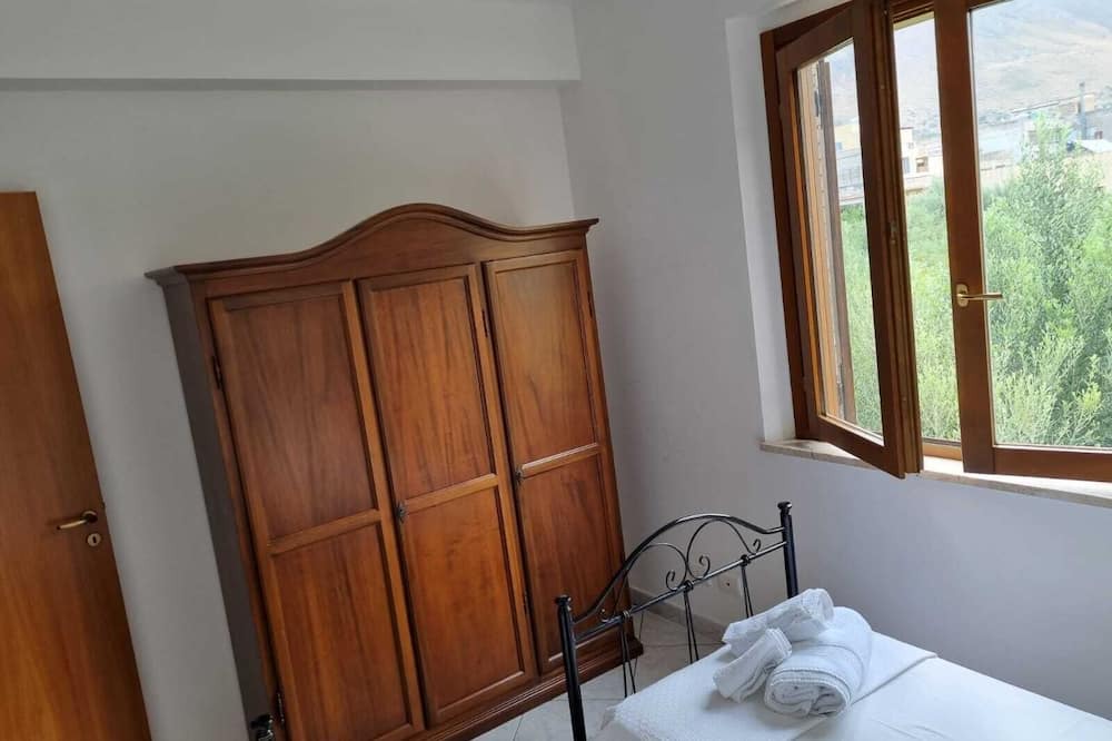 Photo of Bedroom in Castelluzzo