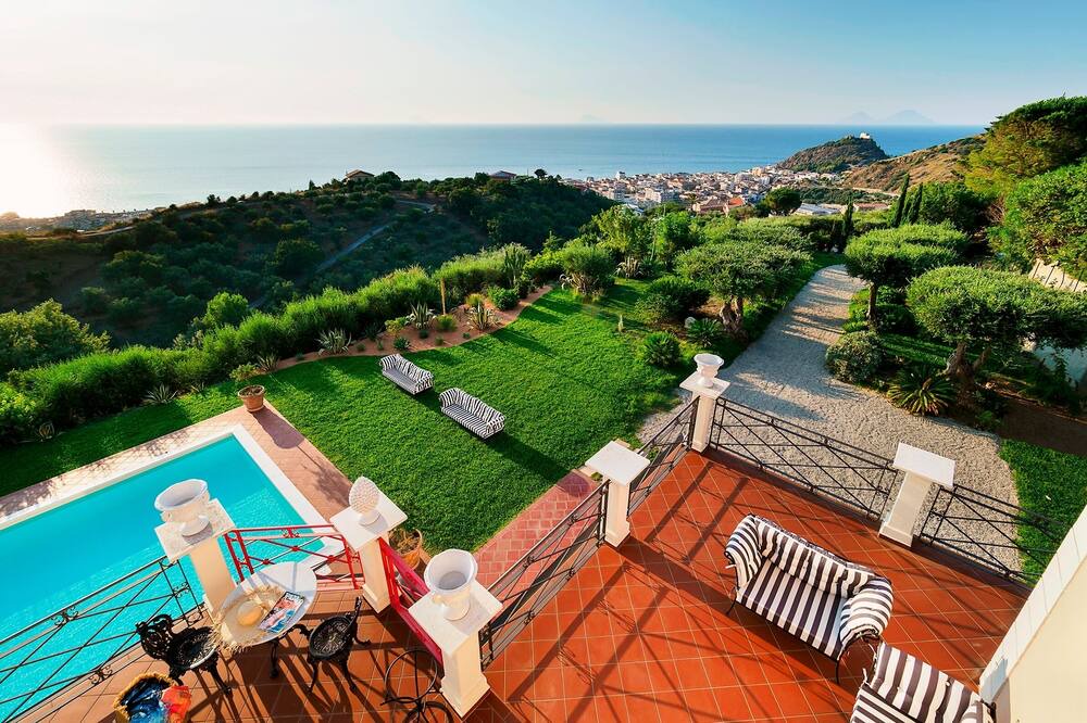 Photo of Patio Balcony in Capo d'Orlando