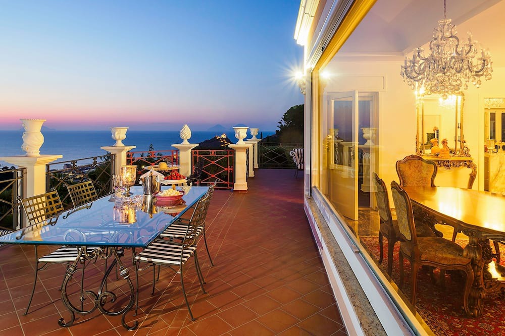 Photo of Patio Balcony in Capo d'Orlando