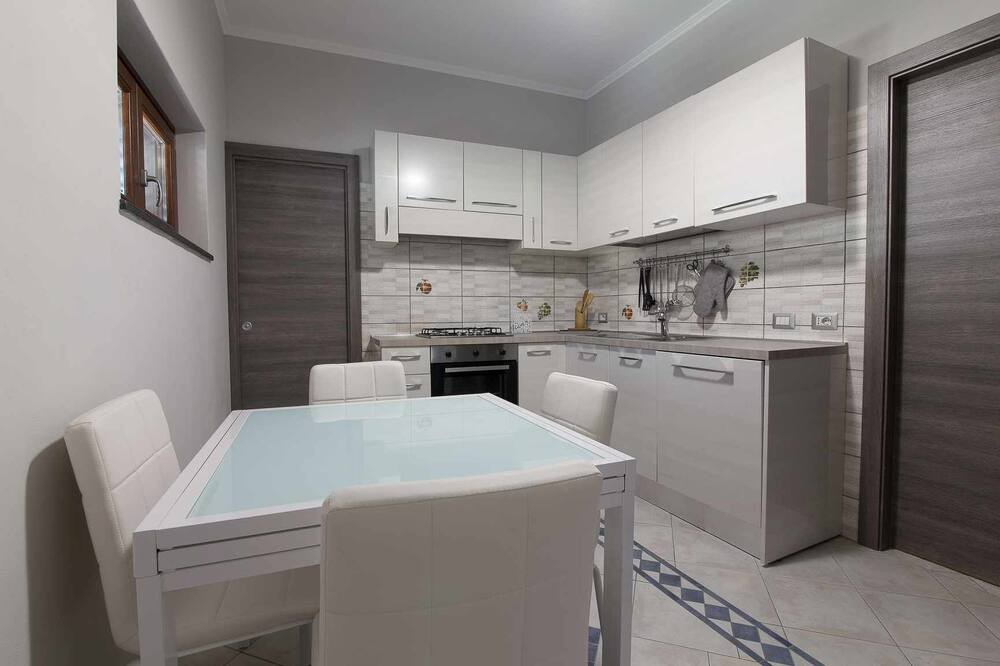 Photo of Kitchen in Lingua