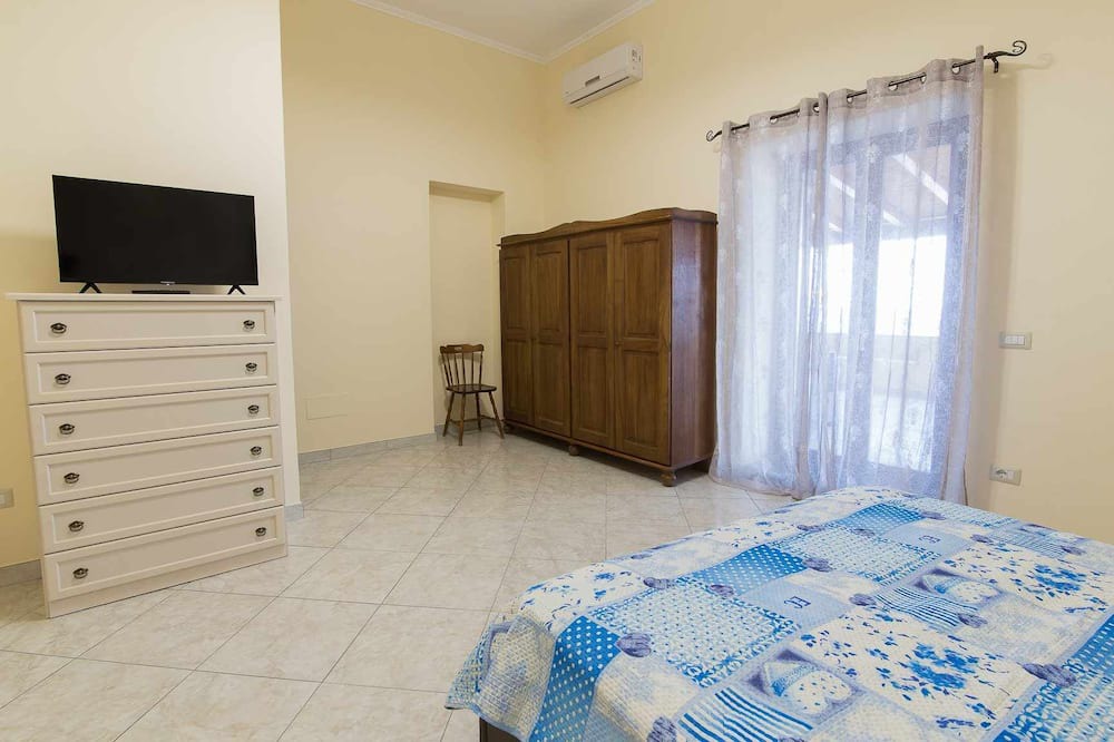 Photo of Bedroom in Lingua