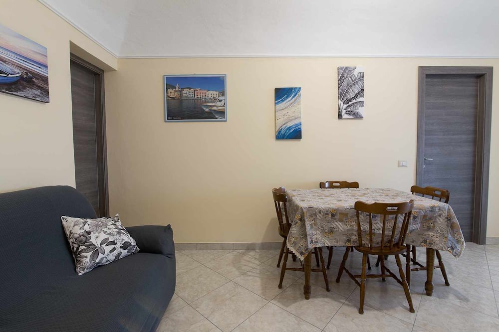 Photo of Livingroom in Lingua
