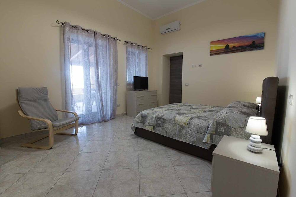 Photo of Bedroom in Lingua
