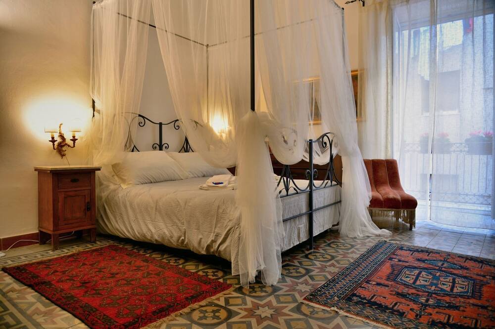 Photo of Bedroom in Kalsa
