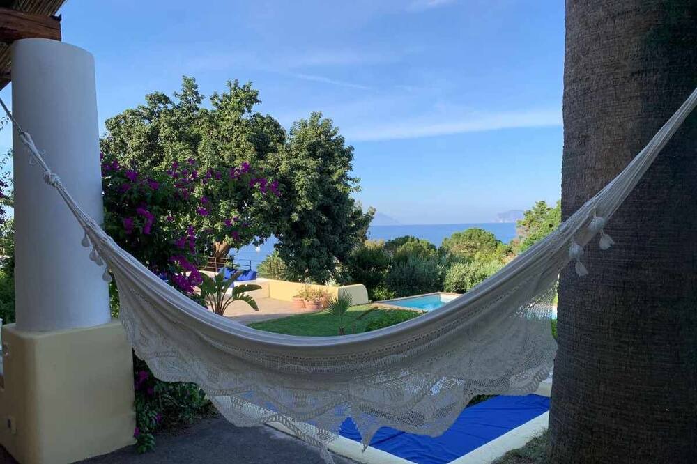 Photo of Patio Balcony in Santa Marina Salina