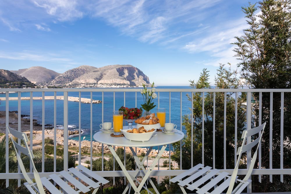 Photo of Patio Balcony in Addaura