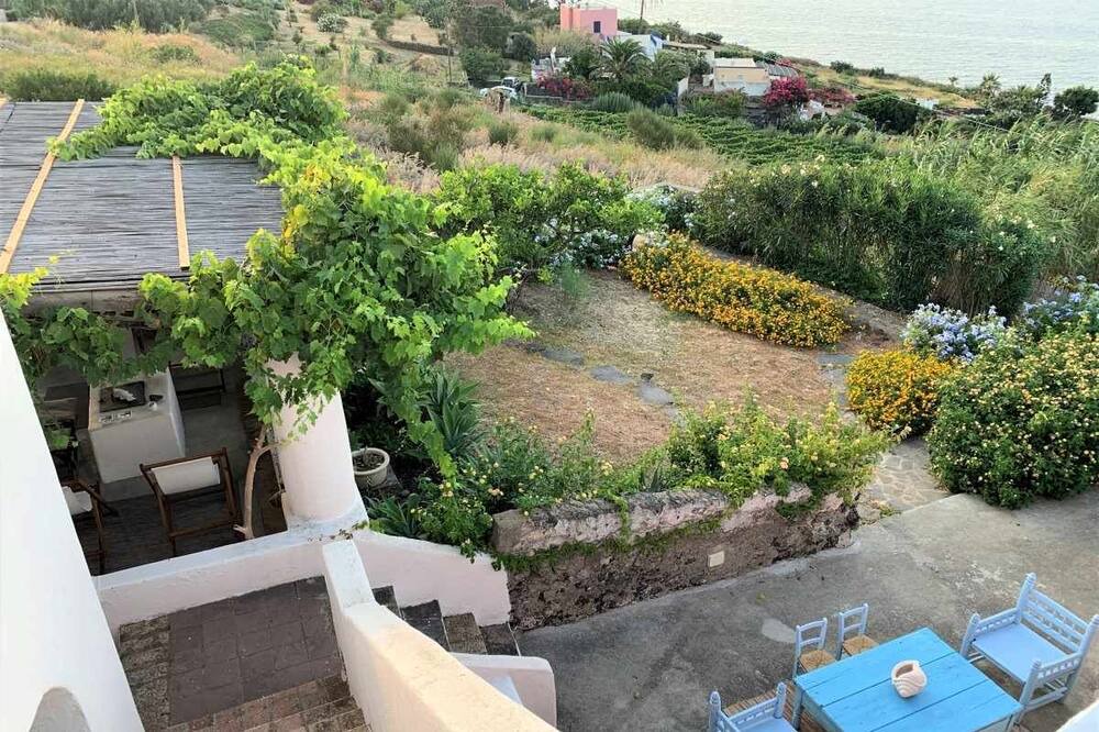Photo of Patio Balcony in Malfa