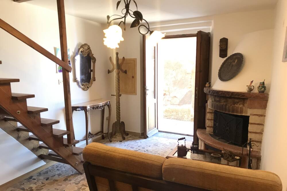 Photo of Livingroom in Forza d'Agro