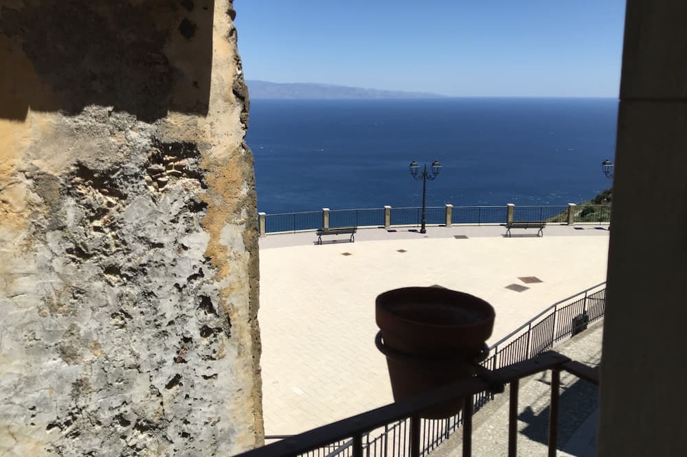 Photo of Patio Balcony in Forza d'Agro