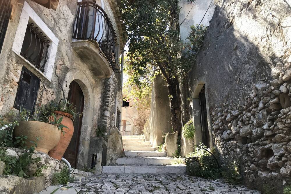 Photo of Outdoor in Forza d'Agro