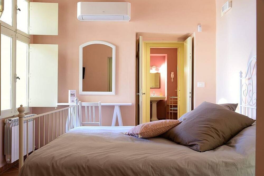 Photo of Bedroom in Archi