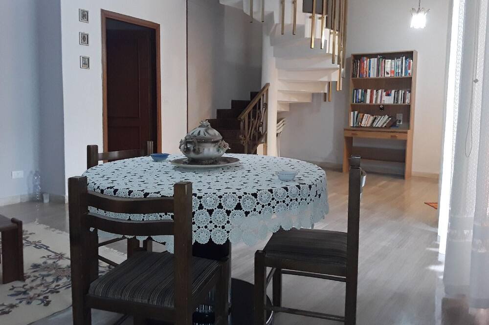 Photo of Livingroom in Poggioreale