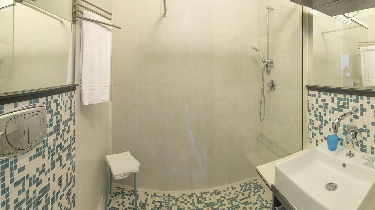 Photo of Bathroom in Porticato