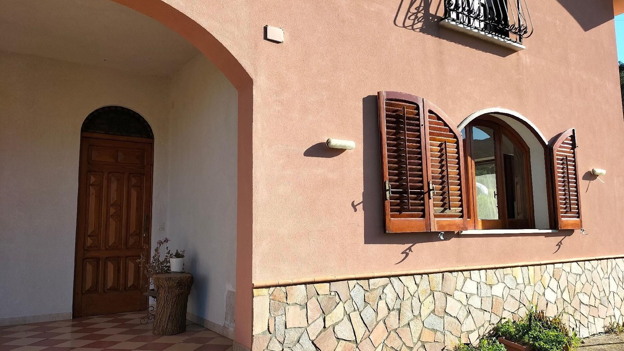 Photo of Outdoor in Pollina