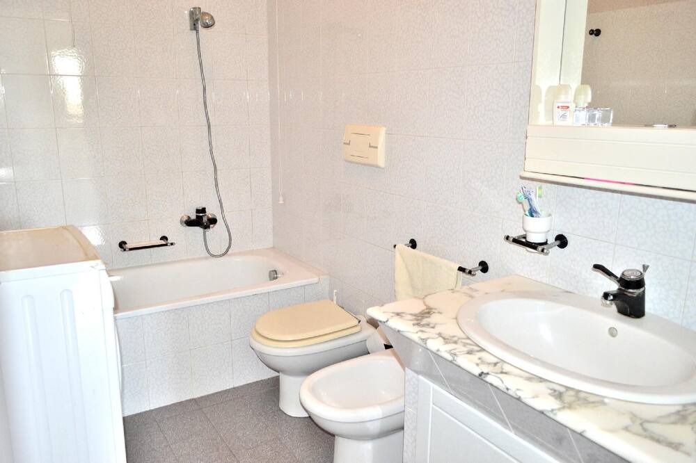 Photo of Bathroom in Alcamo Marina