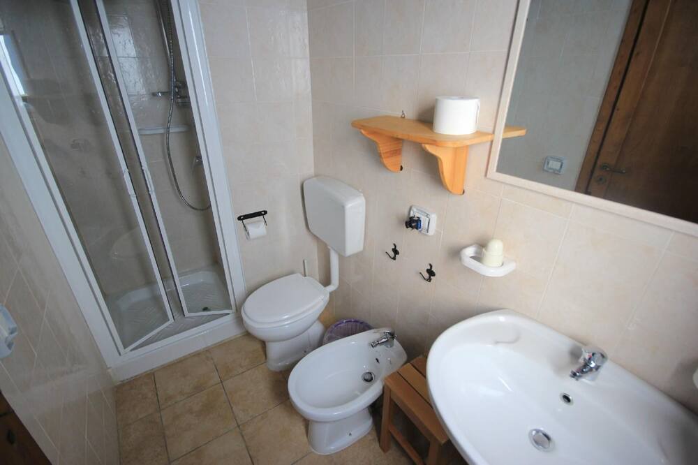 Photo of Bathroom in Noto