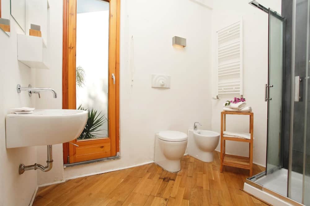Photo of Bathroom in Torre Colonna-sperone