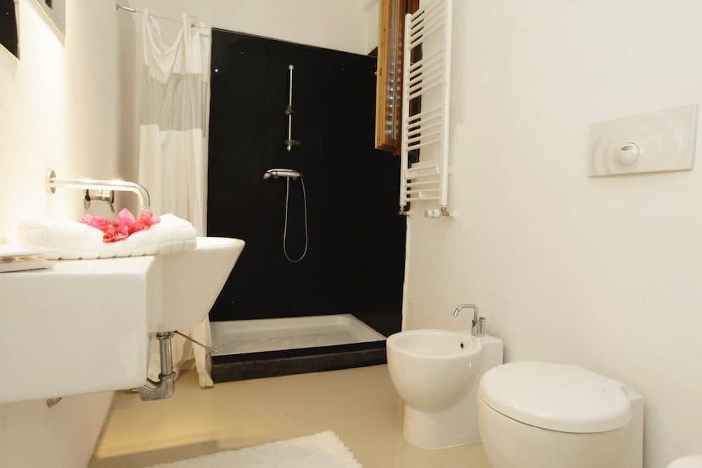 Photo of Bathroom in Torre Colonna-sperone