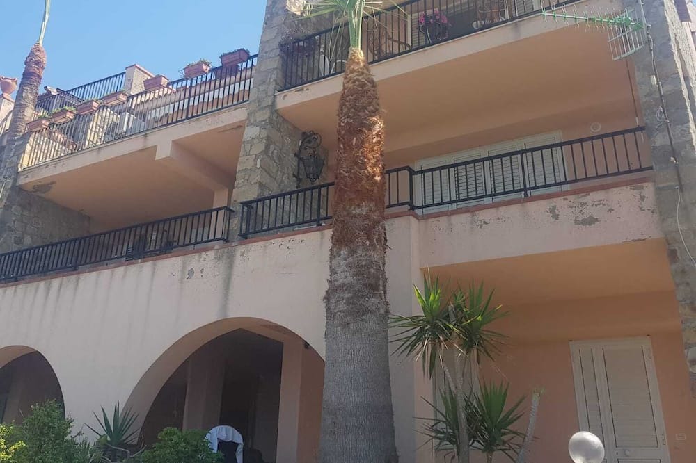 Photo of Outdoor in Caronia