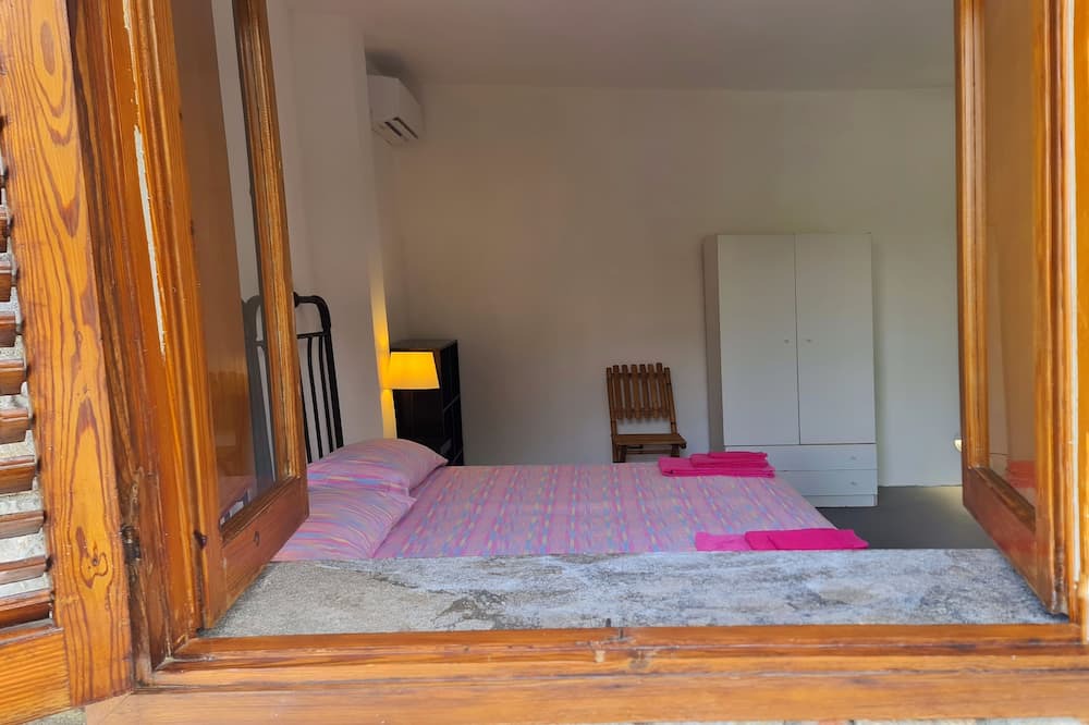 Photo of Bedroom in Torre Colonna-sperone