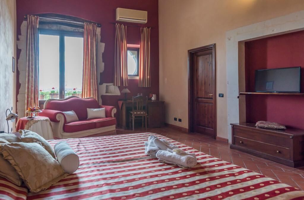 Photo of Bedroom in Maeggio