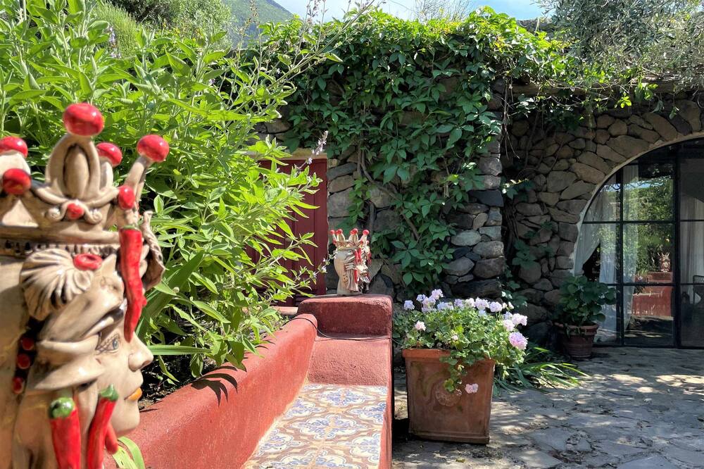 Photo of Outdoor in Pollara
