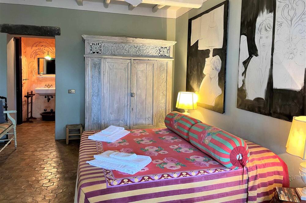 Photo of Bedroom in Pollara