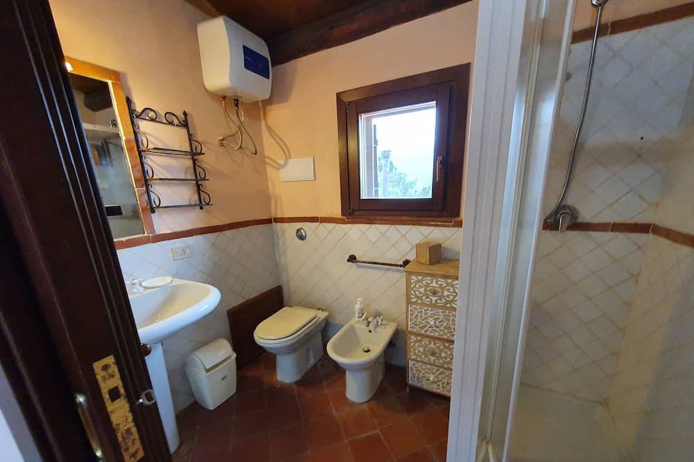 Photo of Bathroom in Pollina