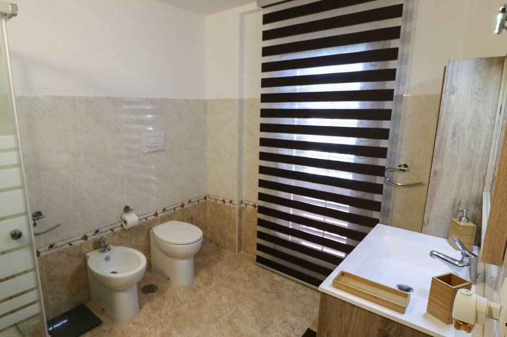 Photo of Bathroom in Acradina