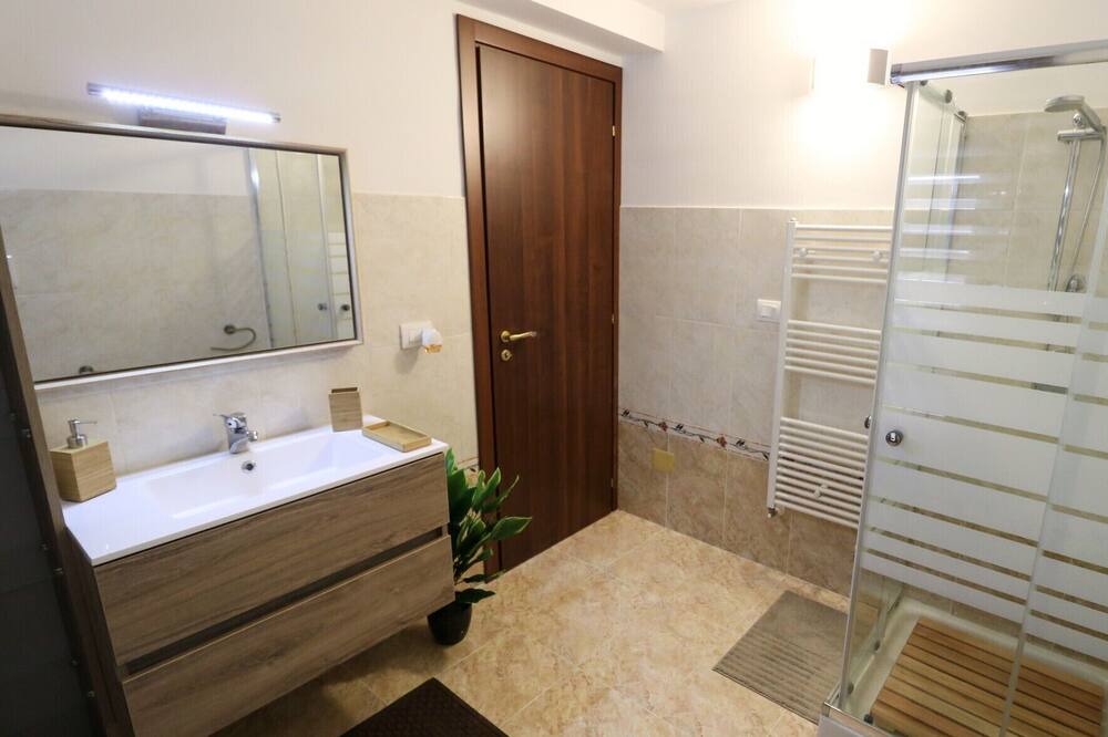 Photo of Bathroom in Acradina