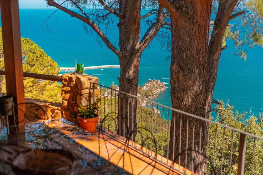 Photo of Others in Cefalu