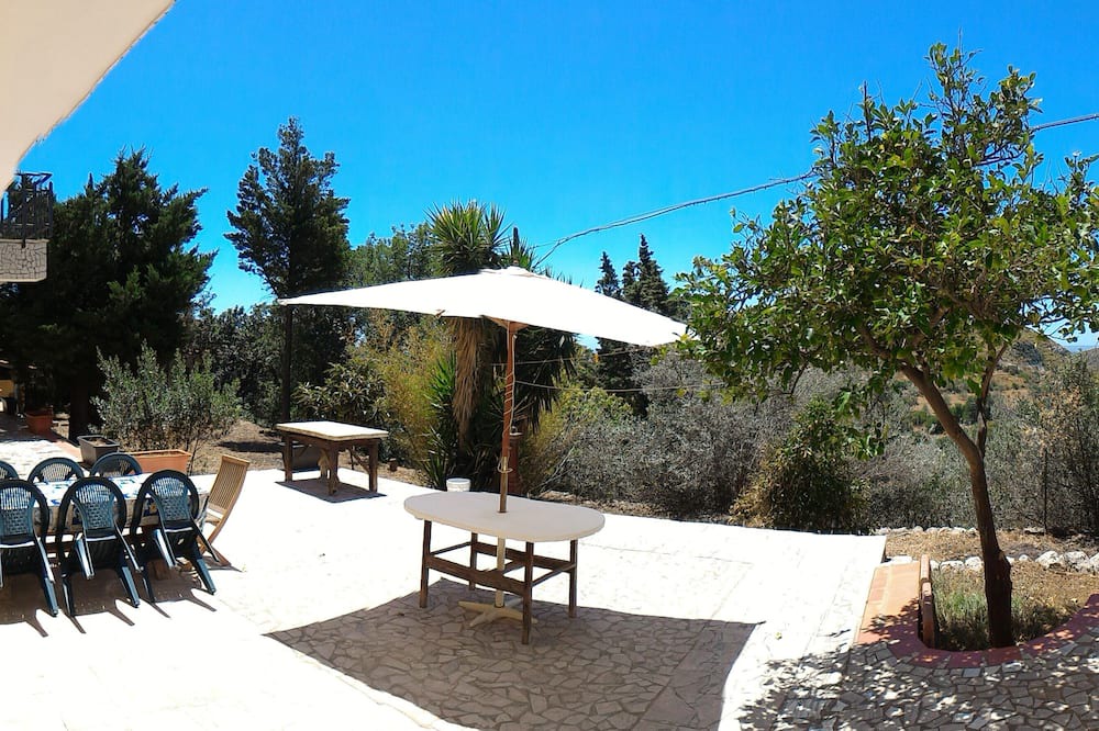 Photo of Patio Balcony in San Corrado di Fuori