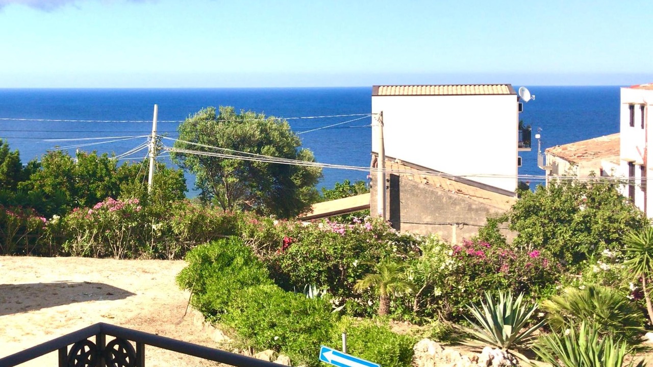 Photo of Patio Balcony in Scopello