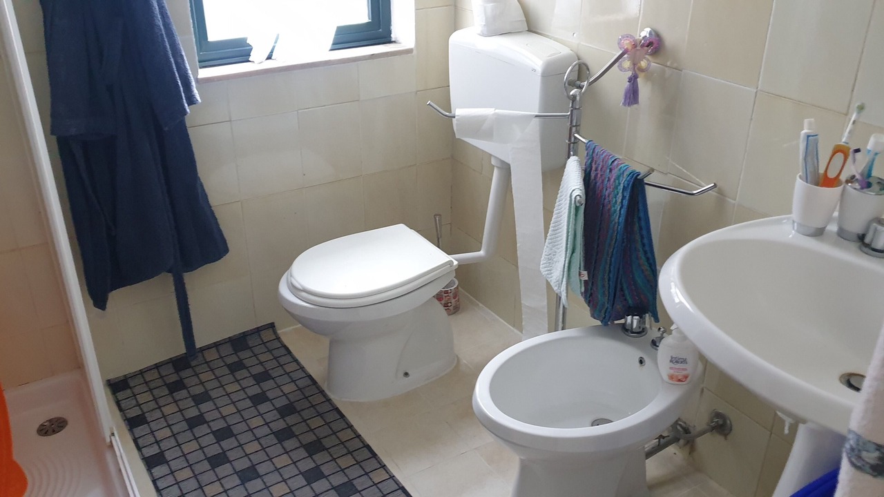 Photo of Bathroom in Patti