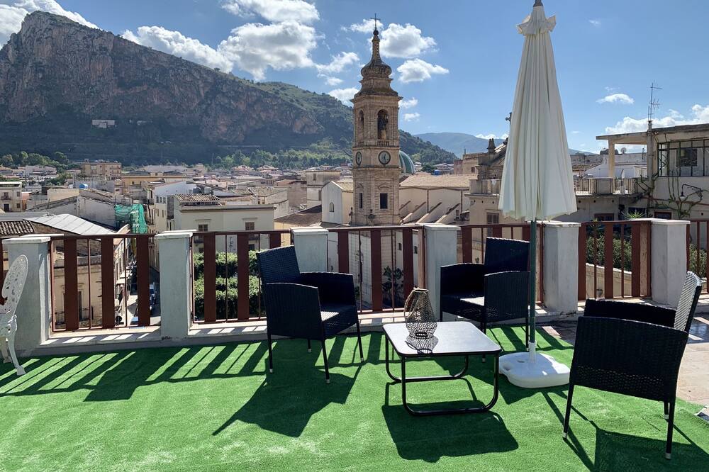 Photo of Patio Balcony in Partinico