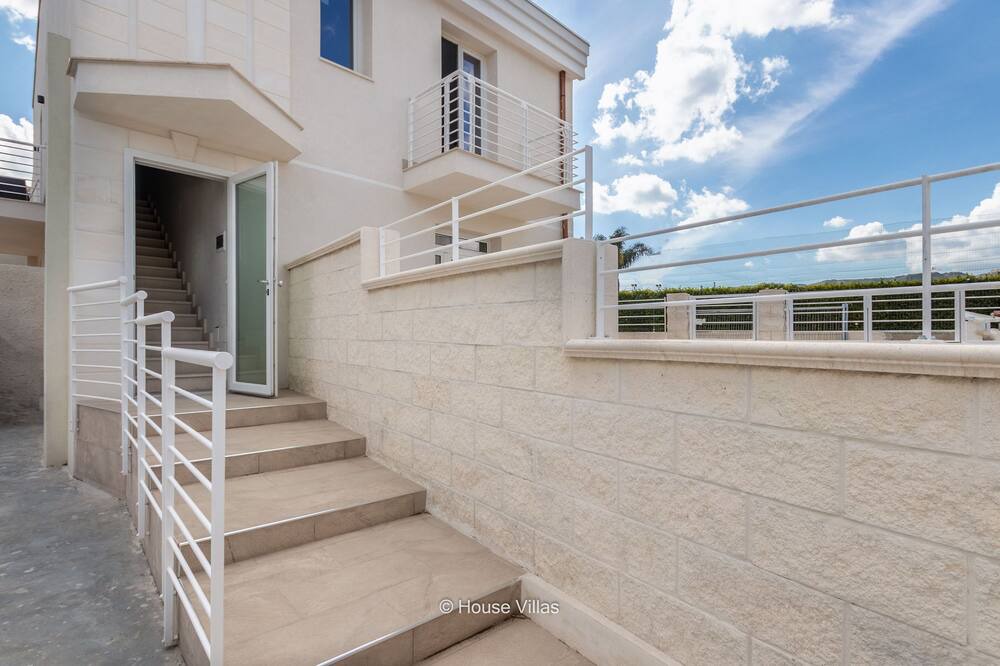 Photo of Outdoor in Avola