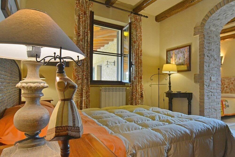 Photo of Bedroom in Licata
