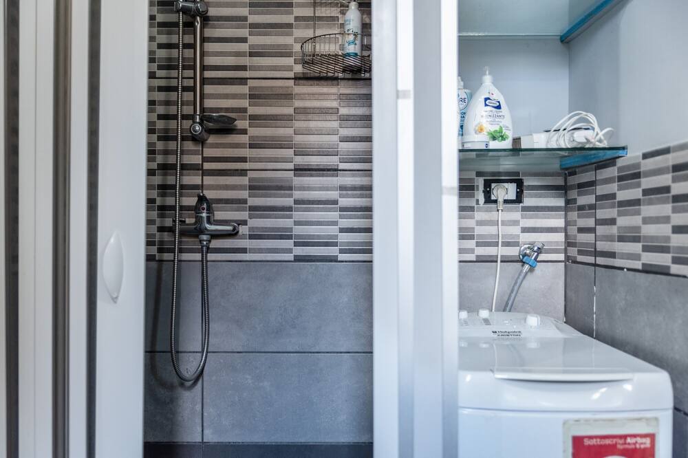 Photo of Bathroom in Favara