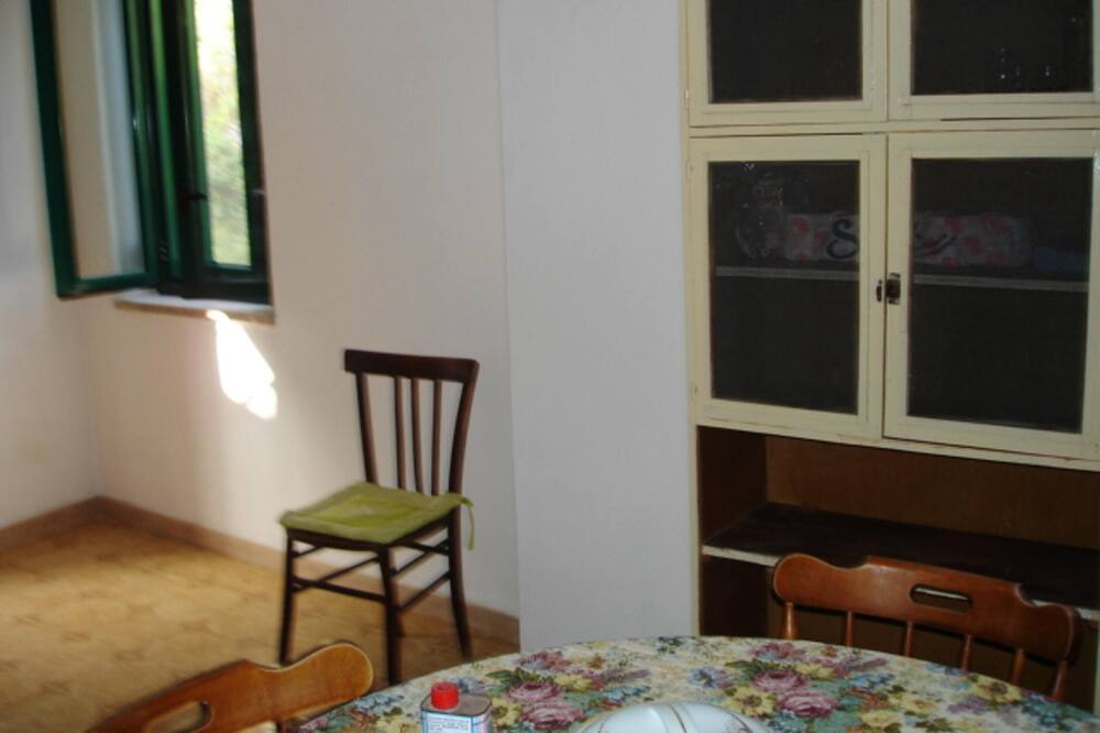 Photo of Livingroom in Piraino