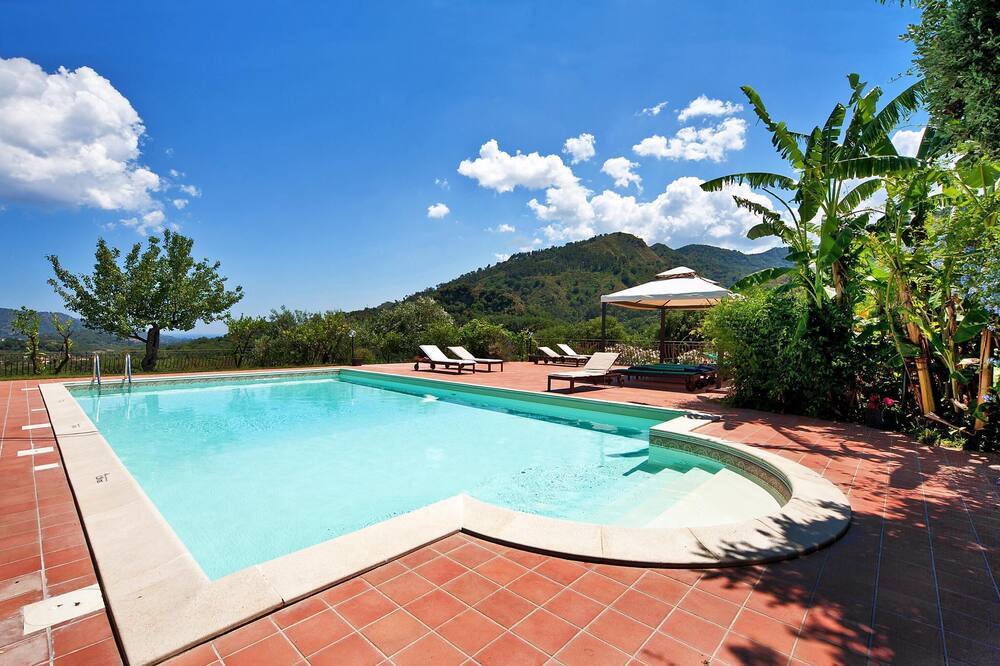 Photo of Outdoor in Mitogio